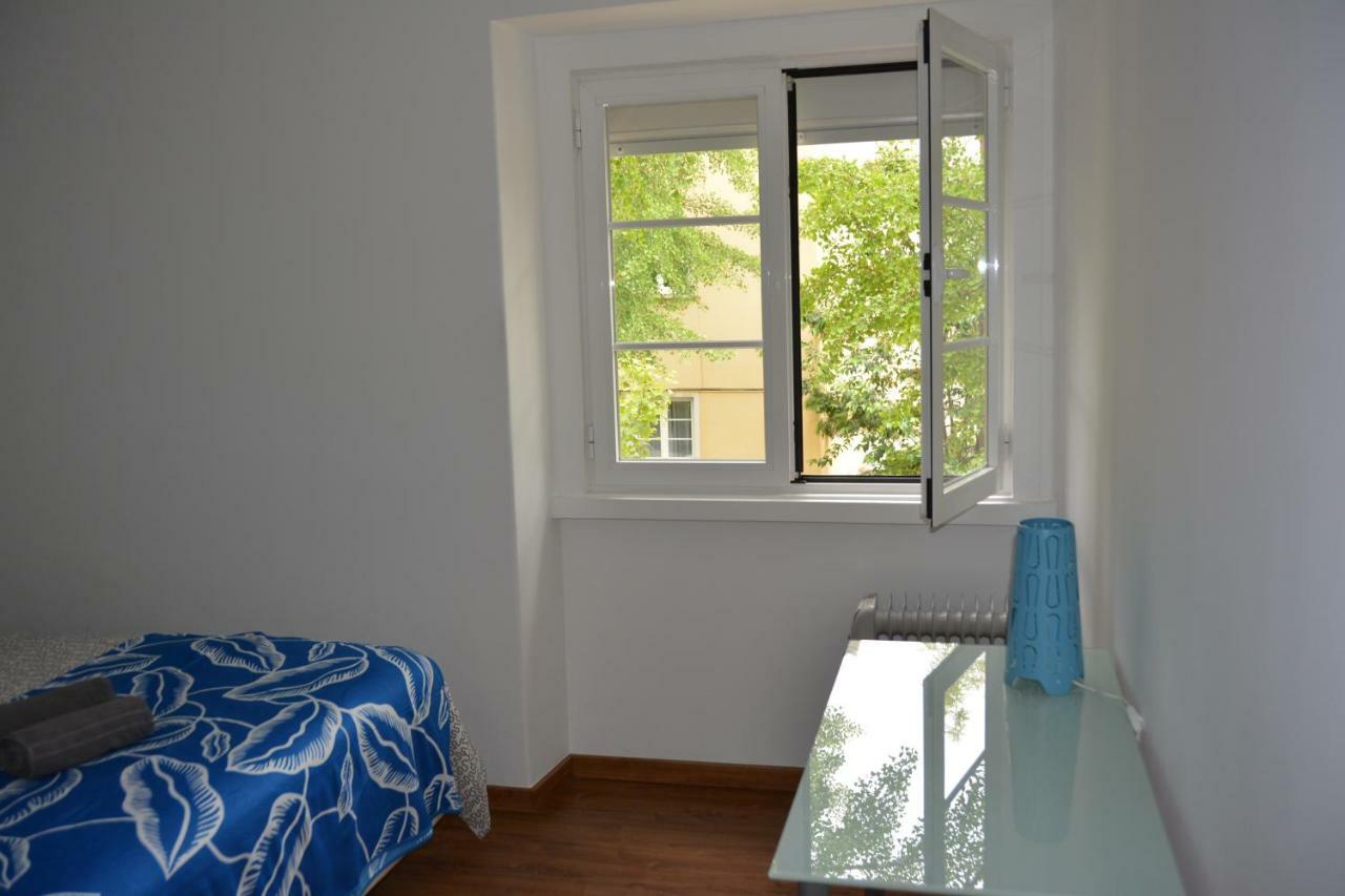 Charming To Feel Apartment Lisbon